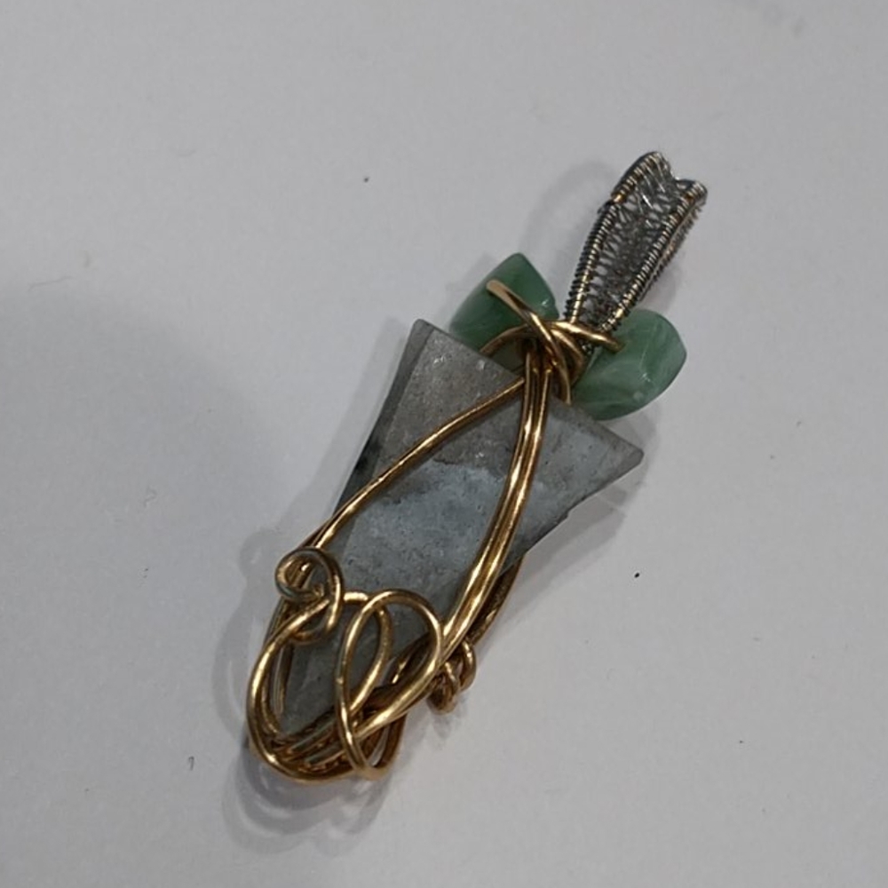 🇨🇦 Labradorite Pendant